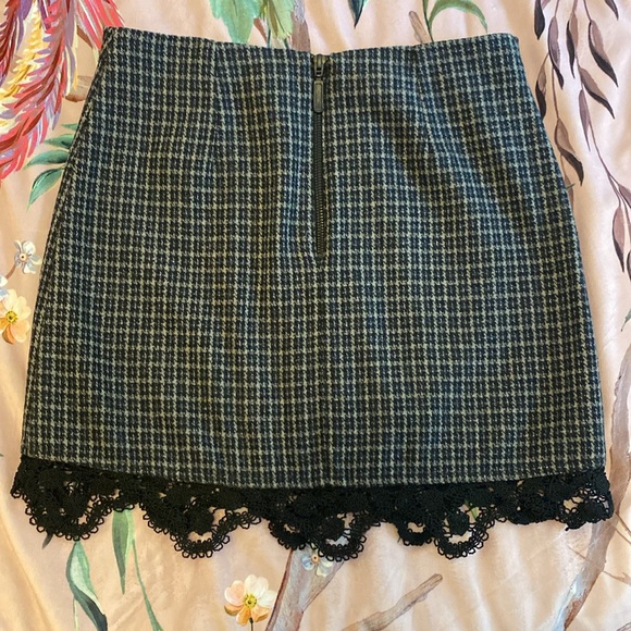 Topshop Plaid Wool & Lace Hem Mini Skirt Size US 4 - Picture 2 of 4